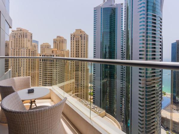InterContinental Dubai Marina, an IHG Hotel : photo 3 de la chambre two-bedroom residence with balcony and view
