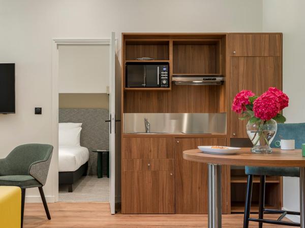 Hôtel de la Poste : photo 1 de la chambre appartement familial 2 chambres 