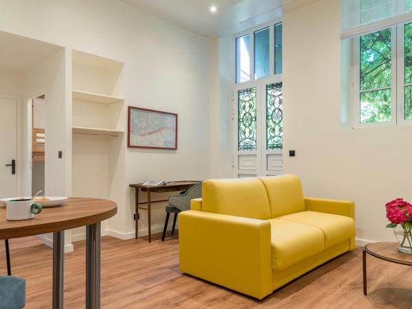 Hôtel de la Poste : photo 2 de la chambre appartement familial 2 chambres 