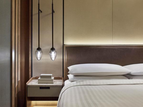 Hangzhou Marriott Hotel Qianjiang : photo 1 de la chambre chambre lit king-size deluxe