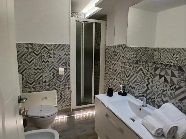 Residenza Aura : photo 6 de la chambre chambre double avec salle de bains privative