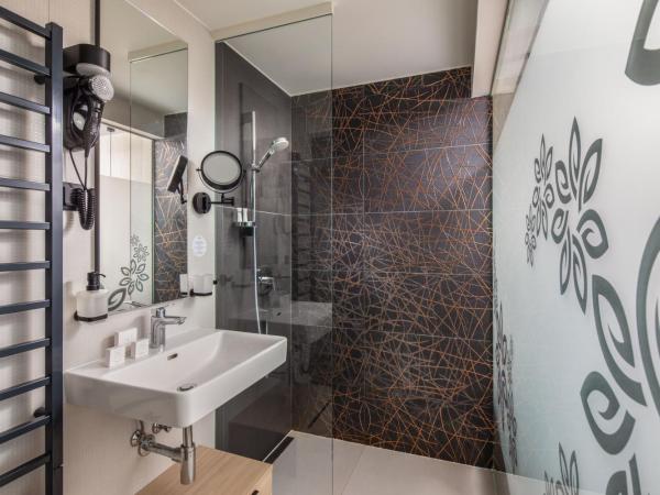 Sungarden Wellness Hotel Siófok : photo 6 de la chambre chambre double ou lits jumeaux standard avec balcon