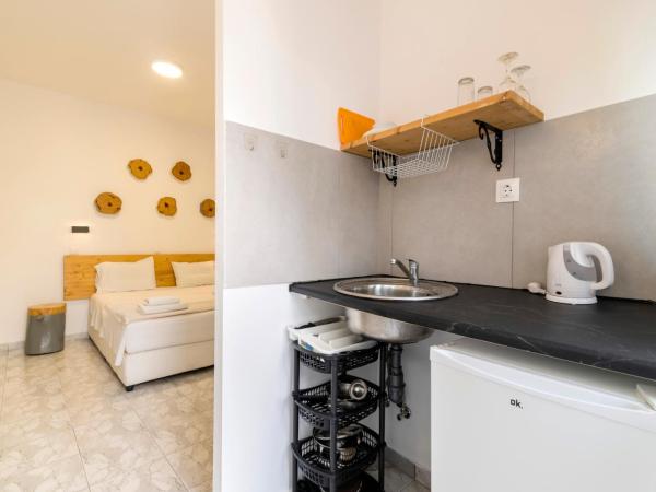 Lefka Hotel & Apartments : photo 8 de la chambre studio double/lits jumeaux Économique 