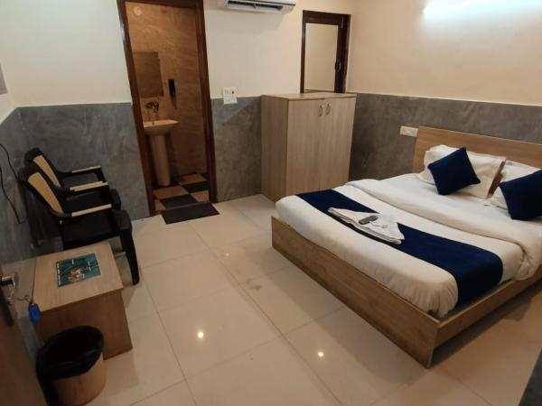 Hotel Silver Place Near IGI Airport Dwarka : photo 6 de la chambre chambre double deluxe