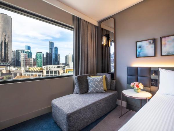 Crowne Plaza Melbourne, an IHG Hotel : photo 4 de la chambre standard king room with casino view - high floor