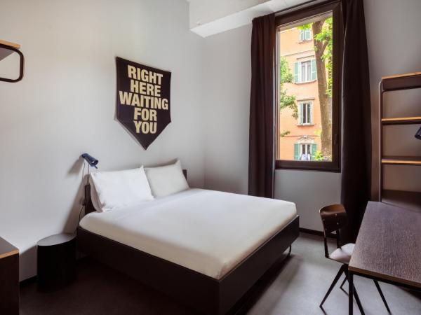 The Social Hub Bologna : photo 2 de la chambre chambre standard lit queen-size