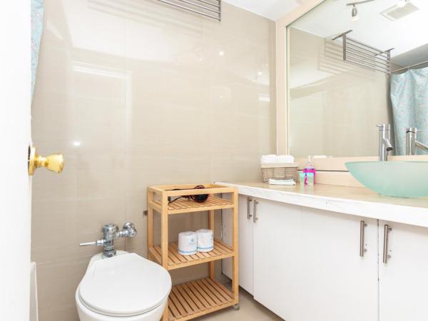 Girasole Rentals : photo 7 de la chambre studio lit queen-size de luxe