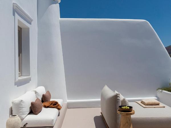 Canaves Ena - Small Luxury Hotels of the World : photo 4 de la chambre suite lune de miel avec bassin profond