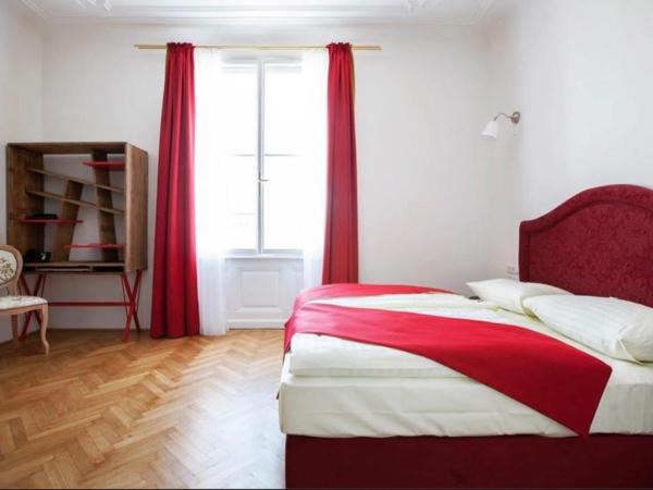 Hotel Pension Museum : photo 5 de la chambre chambre triple