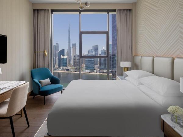 InterContinental Residences Dubai Business Bay, an IHG Hotel : photo 4 de la chambre one-bedroom apartment with balcony and canal view - high floor