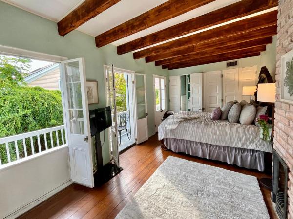 French Quarter Lanaux Mansion Bed and Breakfast : photo 3 de la chambre bungalow deluxe - vue sur jardin