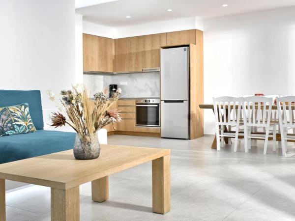 AC Village Christoulis : photo 1 de la chambre appartement - vue sur jardin
