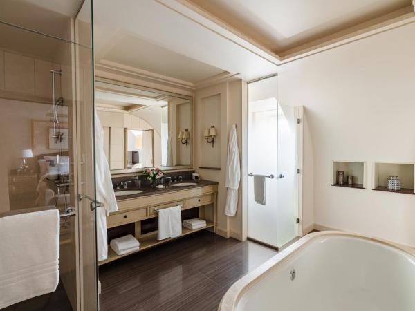 Four Seasons Hotel des Bergues Geneva : photo 4 de la chambre studio loft lit king-size