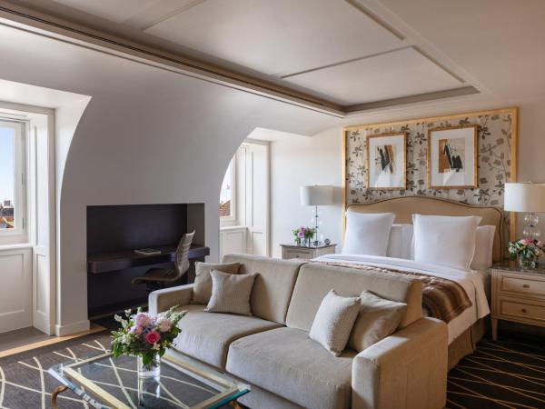 Four Seasons Hotel des Bergues Geneva : photo 1 de la chambre suite junior 2 lits jumeaux mansardée