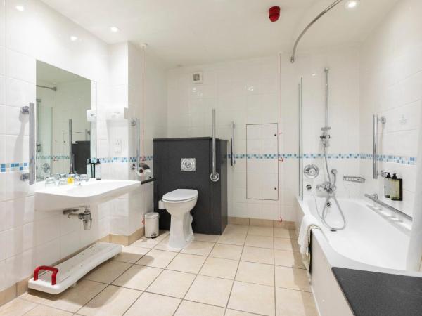 Holiday Inn Cardiff City, an IHG Hotel : photo 3 de la chambre chambre double standard - accessible aux personnes à mobilité réduite
