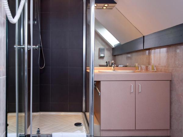 Brit Hotel Belfort Centre-Le Boreal : photo 5 de la chambre chambre familiale (2 adultes et 2 enfants)