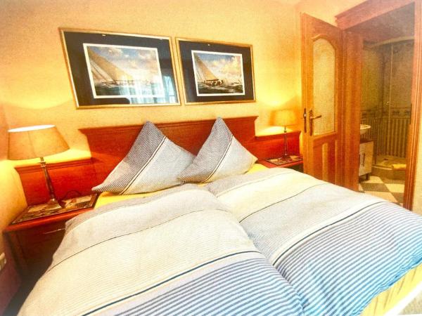 Yacht- , und Reisemobilhafen