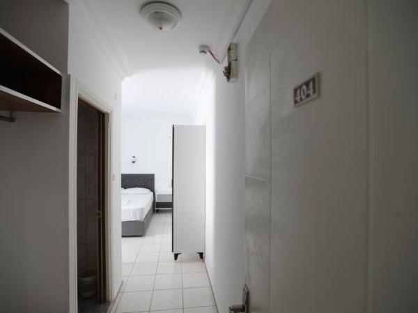 Forties Hotel Alanya : photo 9 de la chambre chambre triple