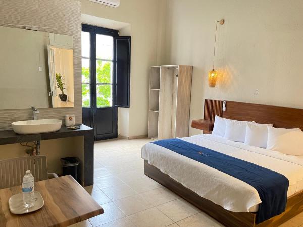 Hotel Real de Castilla Nuovo : photo 2 de la chambre chambre lit king-size