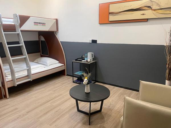 中怡公寓 : photo 2 de la chambre chambre double