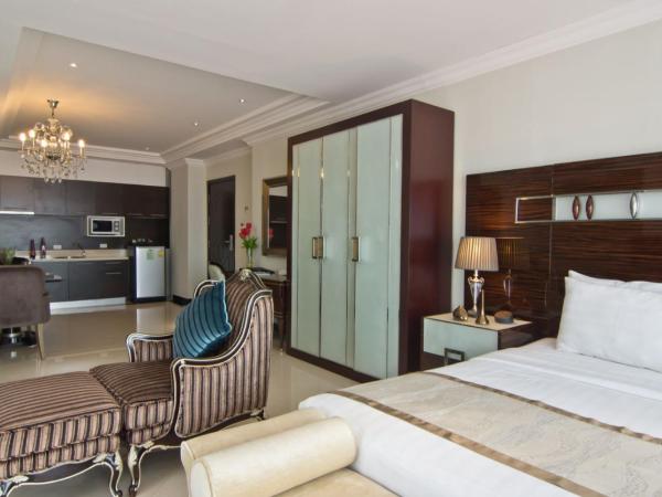 LK Royal Wing : photo 8 de la chambre suite exécutive avec bain à remous