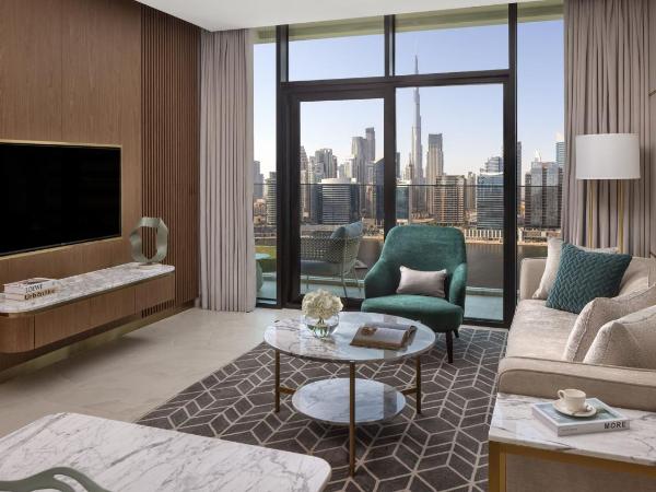 InterContinental Residences Dubai Business Bay, an IHG Hotel : photo 5 de la chambre two-bedroom apartment with balcony and canal view - high floor