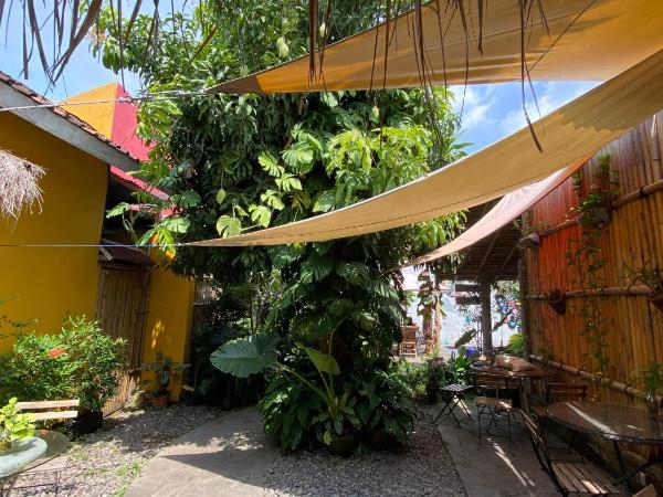 ViaVia Guesthouse : photo 1 de la chambre chambre double standard avec ventilateur