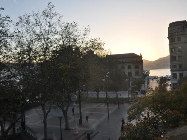 Pension Alameda : photo 8 de la chambre chambre familiale - vue sur mer