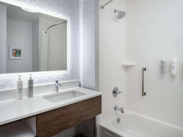 Hampton Inn & Suites Memphis East : photo 10 de la chambre chambre 2 lits queen-size - non-fumeurs