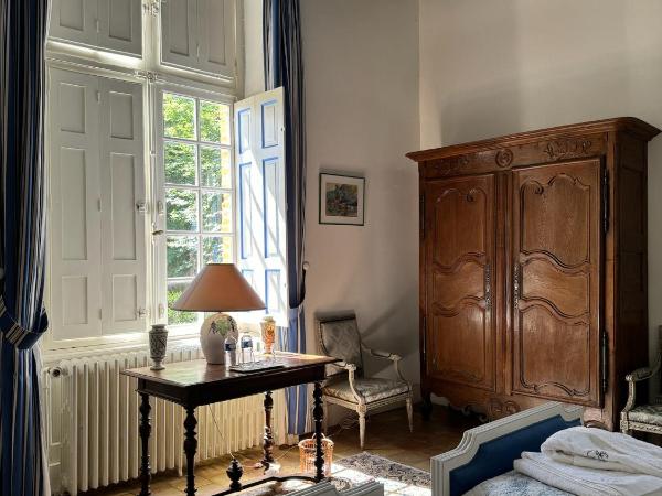 24H LE MANS Château de Lauresse chambres d'hôtes Luxe : photo 6 de la chambre chambre lits jumeaux avec terrasse