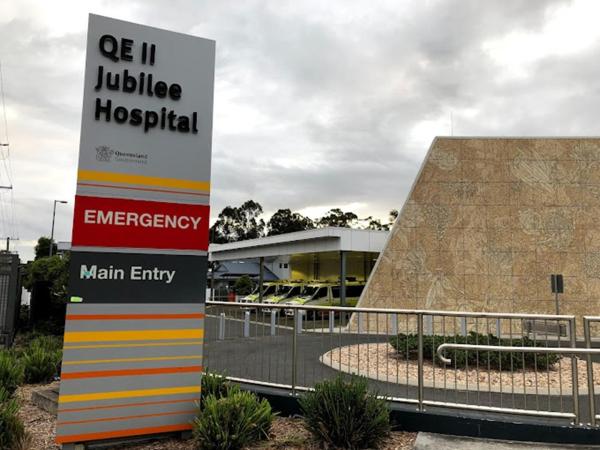 262ATroughton : photo 6 de la chambre suite lit king-size avec balcon