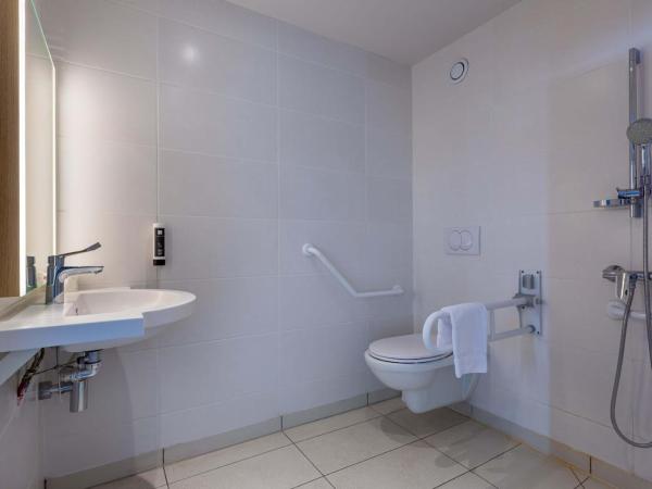 B&B HOTEL CHARTRES Oceane : photo 3 de la chambre chambre double - accessible aux personnes à mobilité réduite