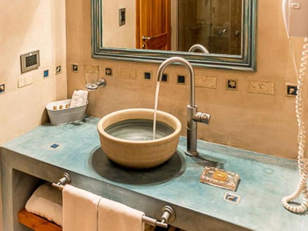 Lirolay Suites - Apart Hotel : photo 4 de la chambre studio avec canapé-lit