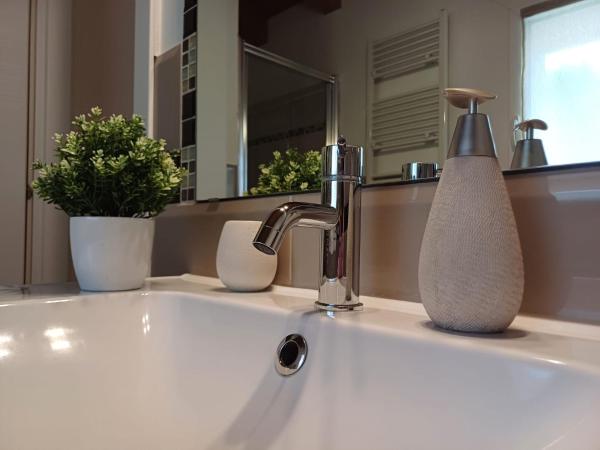 B&B Al sogno di Laura : photo 6 de la chambre chambre double deluxe avec lit d'appoint