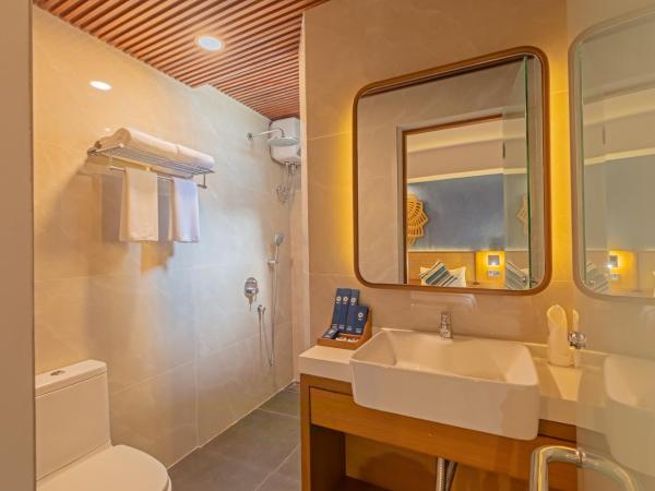 UMET Seaview Hotel with Free Roundtrip Airport Pick up and drop off : photo 2 de la chambre suite deluxe - vue sur mer