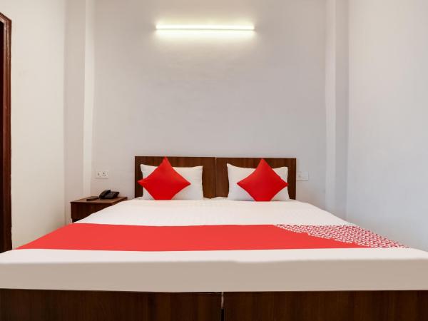 Hotel O 77310 DEL1745-MOCA : photo 8 de la chambre chambre triple classique