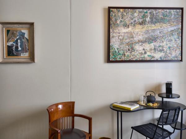 Beausejour Ranelagh : photo 1 de la chambre chambre double supérieure avec balcon