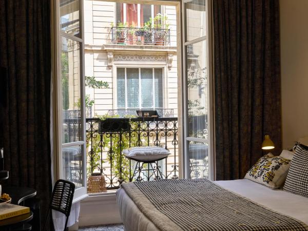 Beausejour Ranelagh : photo 2 de la chambre chambre double supérieure avec balcon