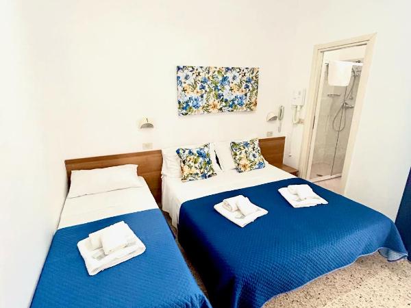 Hotel Staccoli : photo 6 de la chambre chambre triple standard