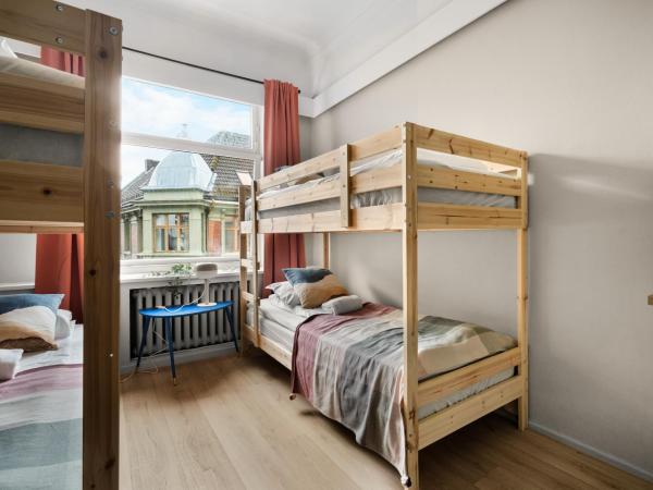 Budgetel- Kong Oscarsgate 22 : photo 5 de la chambre chambre quadruple confort