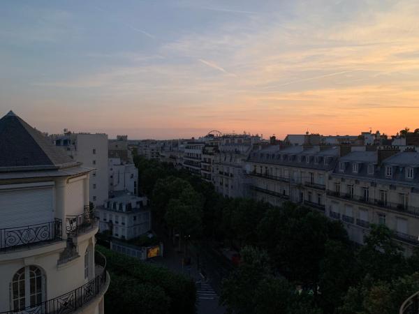 Trocadero & Eiffel Tower : photo 3 de la chambre appartement supérieur - vue sur ville