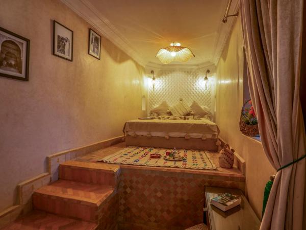 Riad Yalla habibi : photo 1 de la chambre chambre double deluxe avec baignoire