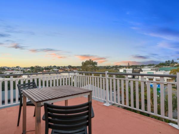Airport Clayfield Motel : photo 3 de la chambre suite exécutive avec bain à remous