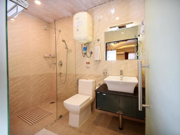 Hotel Jampa : photo 5 de la chambre chambre lits jumeaux avec balcon - navette aéroport aller ou retour gratuite