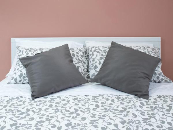 B&B Posidonia Salerno : photo 10 de la chambre chambre triple avec salle de bains privative séparée