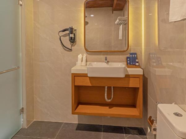 UMET Seaview Hotel with Free Roundtrip Airport Pick up and drop off : photo 3 de la chambre suite supérieure