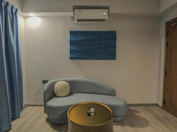 UMET Seaview Hotel with Free Roundtrip Airport Pick up and drop off : photo 10 de la chambre suite deluxe - vue sur mer