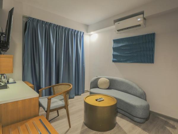 UMET Seaview Hotel with Free Roundtrip Airport Pick up and drop off : photo 7 de la chambre suite deluxe - vue sur mer