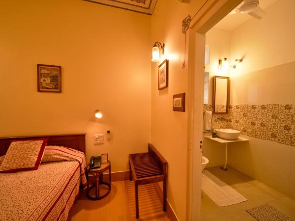 Hotel Arya Niwas : photo 3 de la chambre chambre simple standard