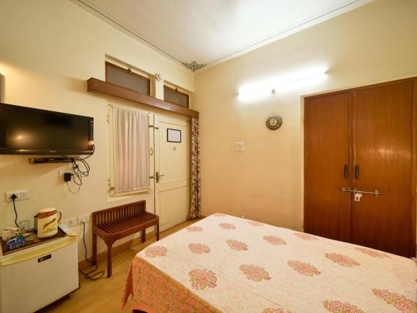 Hotel Arya Niwas : photo 6 de la chambre chambre simple standard